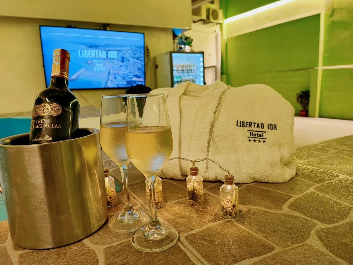 Libertad 109 Hotel Con Generador Electrico La Libertad Ngoại thất bức ảnh
