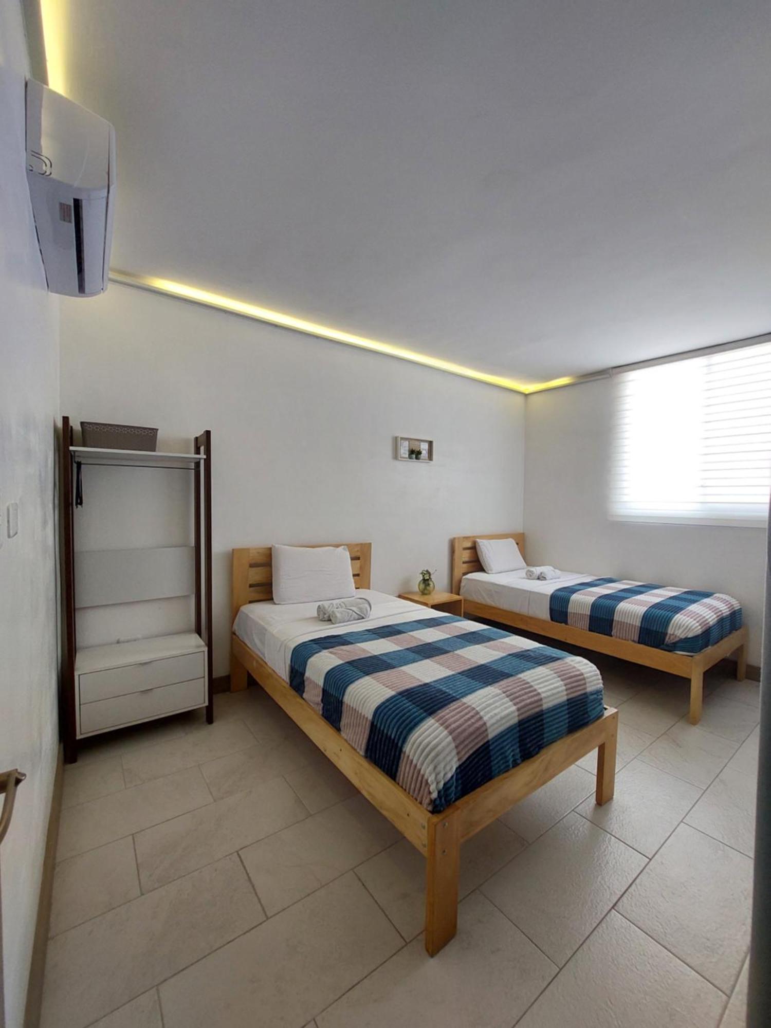 Libertad 109 Hotel Con Generador Electrico La Libertad Ngoại thất bức ảnh